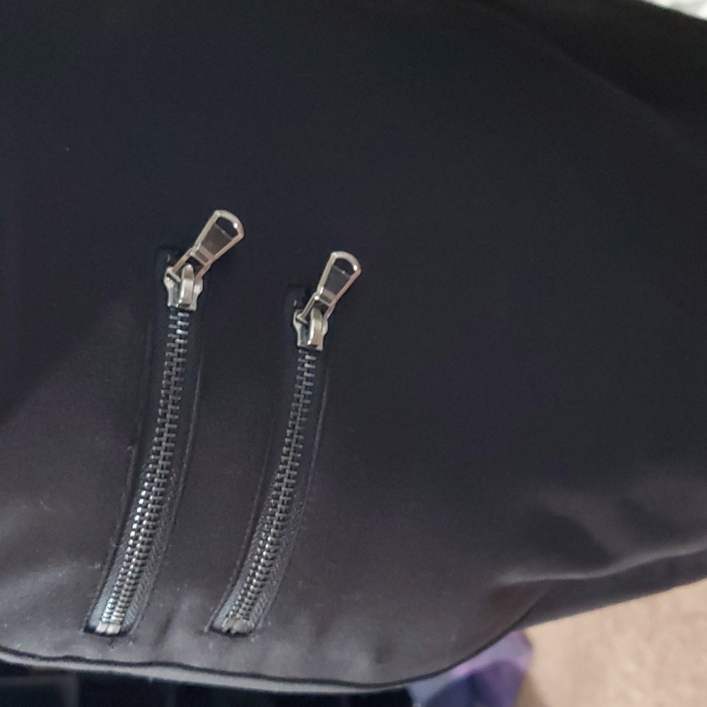 Short Skirt - Picture 5 of 6